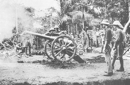 A 12 pounder in action. Fort Dachang, 1915