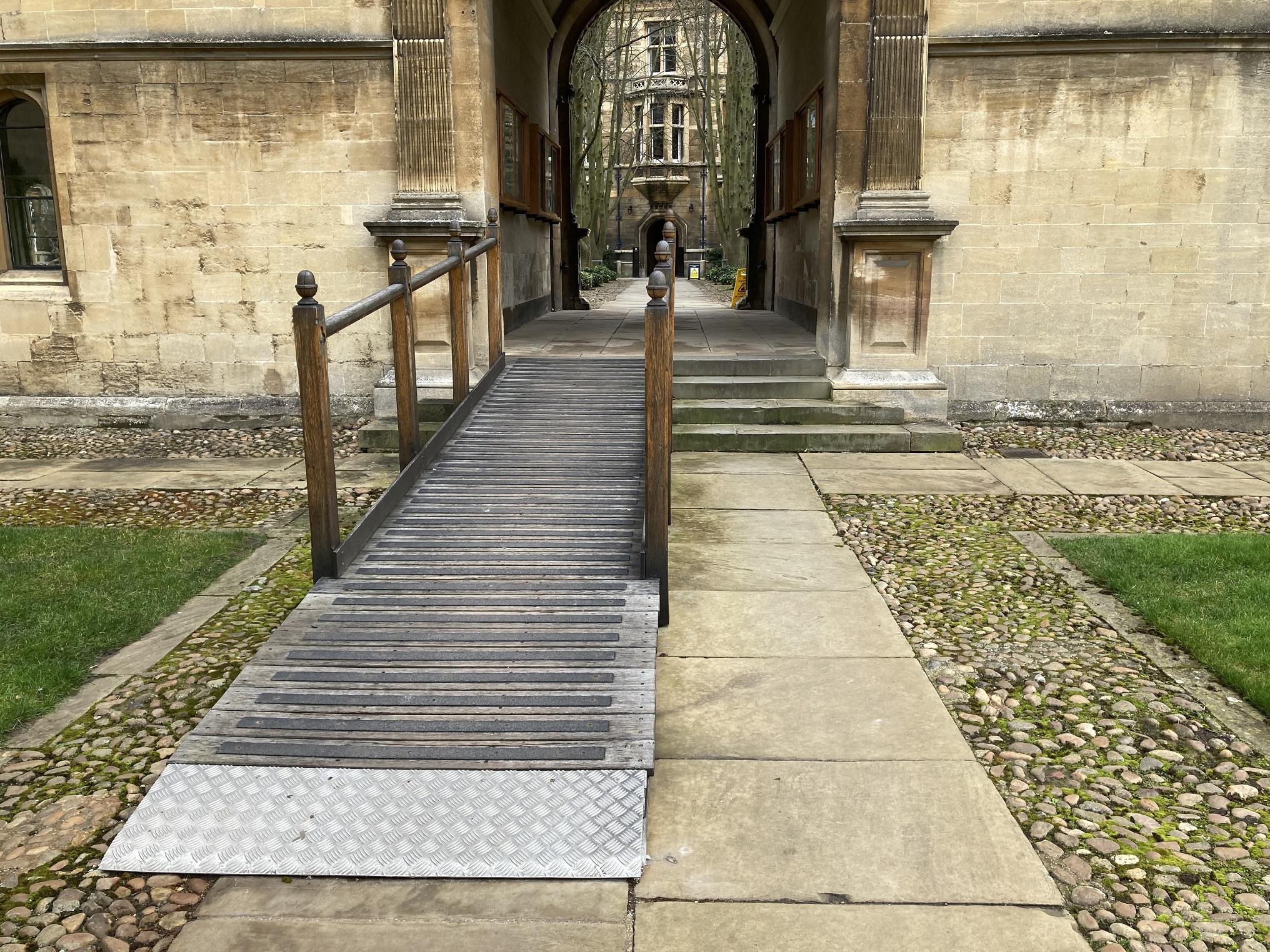 The ramp from Caius Court to Tree Court